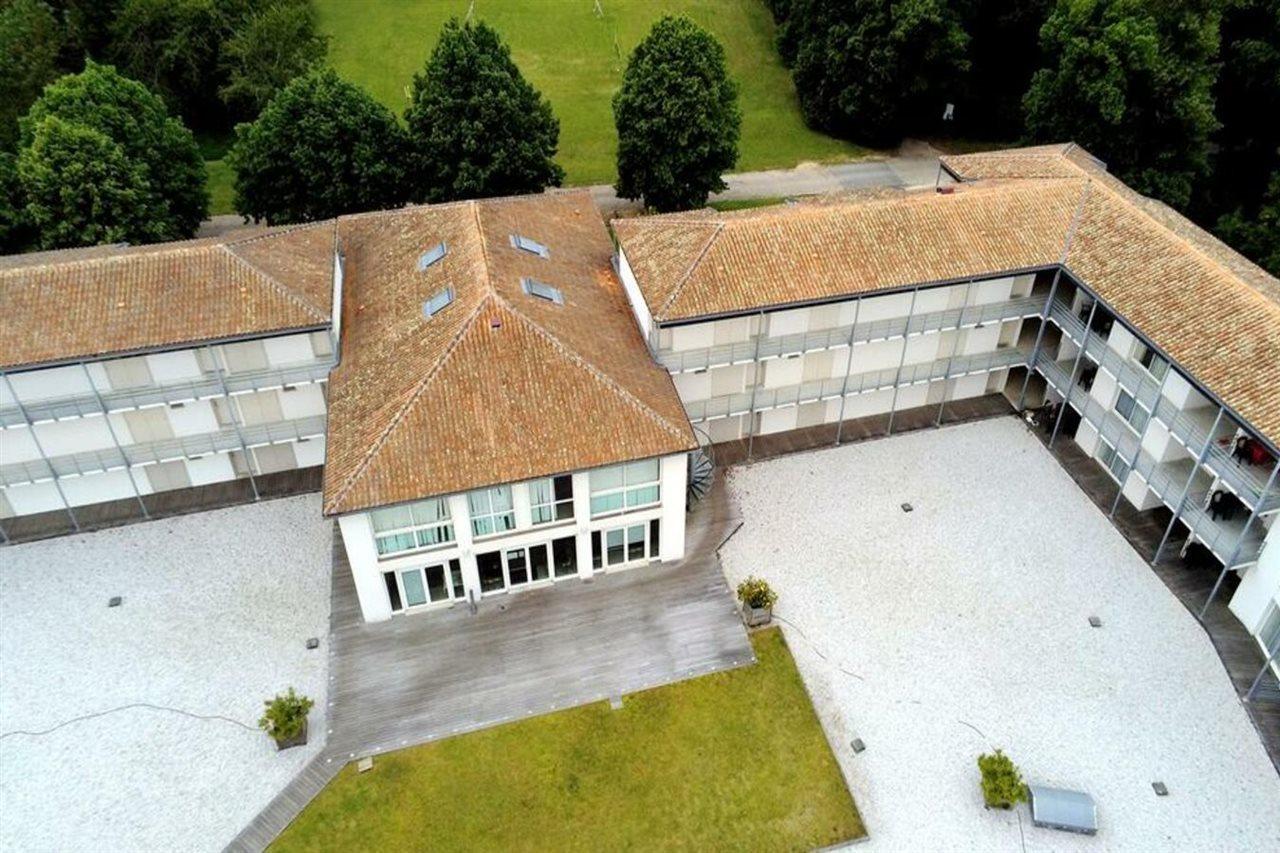 Vacanceole - Le Domaine Du Chateau - La Rochelle / Ile De Re Lagord Exterior foto