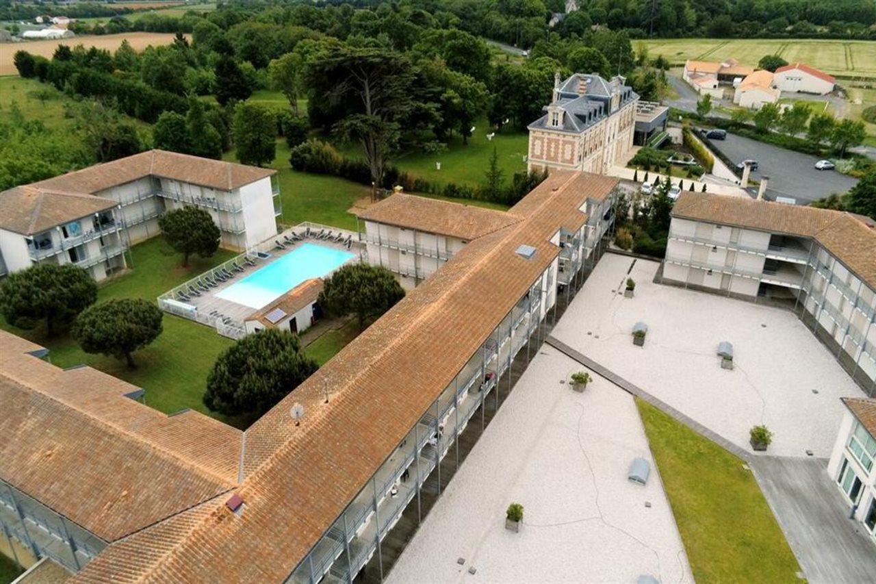 Vacanceole - Le Domaine Du Chateau - La Rochelle / Ile De Re Lagord Exterior foto