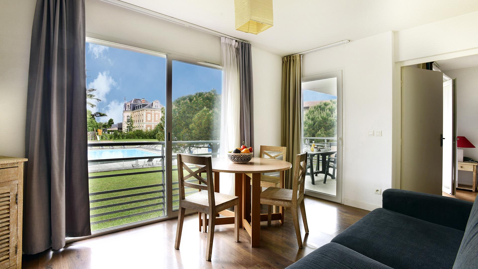 Vacanceole - Le Domaine Du Chateau - La Rochelle / Ile De Re Lagord Exterior foto