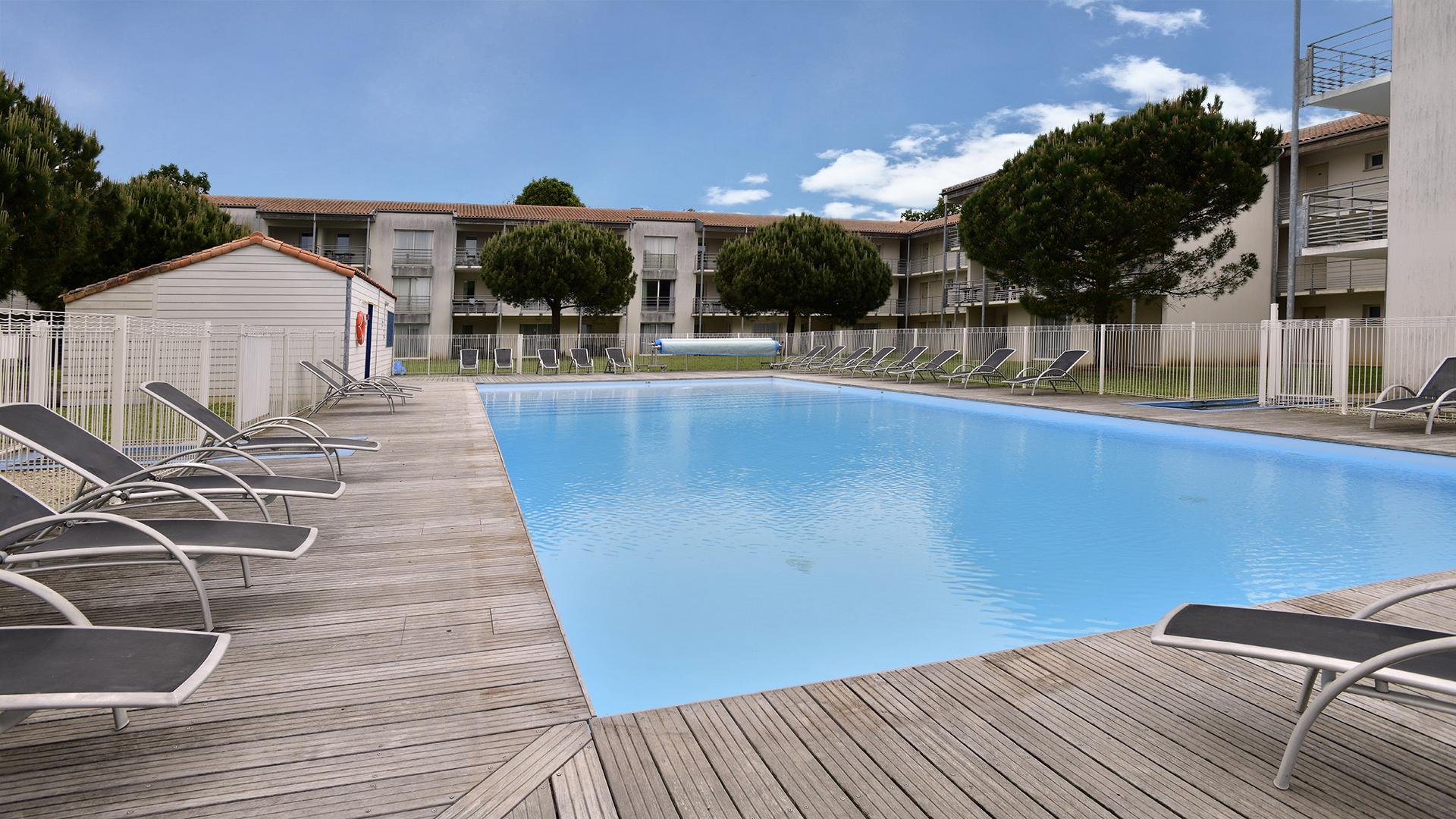 Vacanceole - Le Domaine Du Chateau - La Rochelle / Ile De Re Lagord Exterior foto